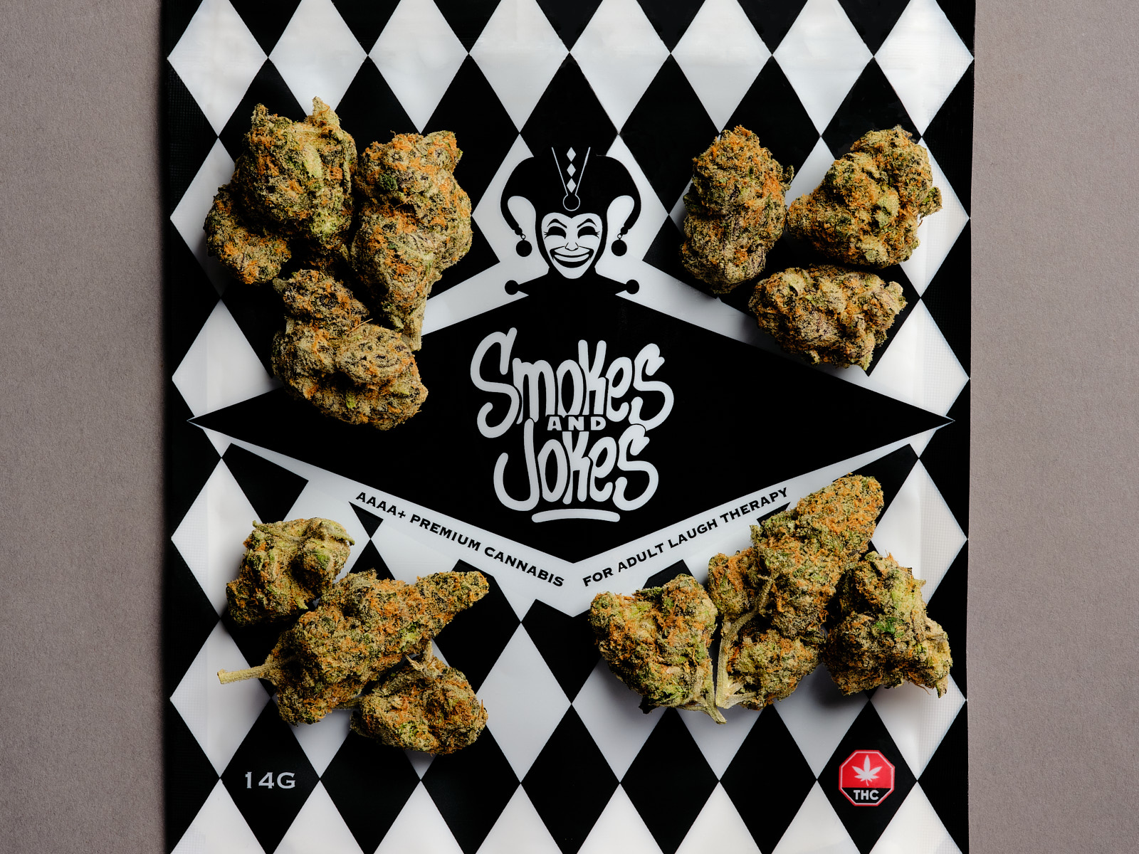 bag with 14g_(1600px Long Edge)_304_2020-10-15 Smokes & Jokes Bud Shots
